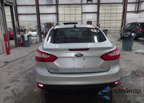 2012 Ford Focus Se из США, поврежденный, VIN 1FAHP3F24CL207623